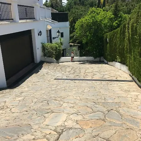 Camino De La Cruz Marbella